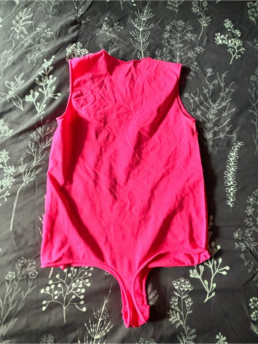 FITS EVERYBODY HIGH NECK BODYSUIT IN NEON PINK - S/M
